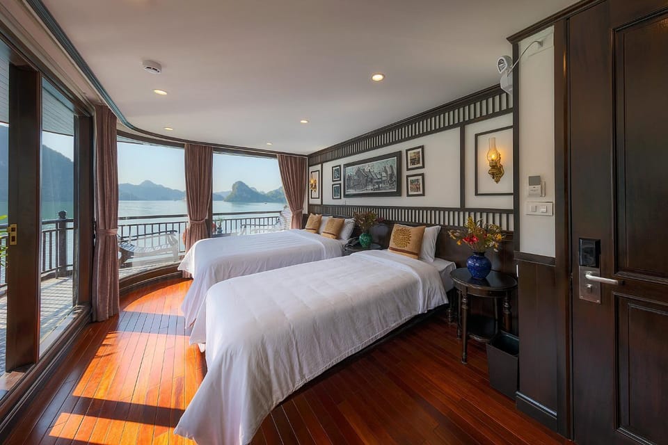 Bed, Photo of the whole room, Bedroom, Sea view