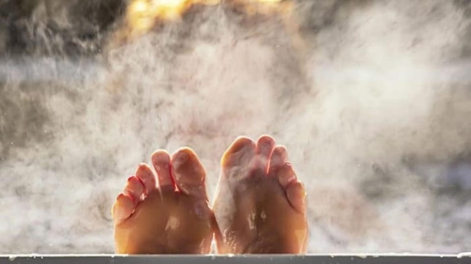 People, Hot Tub