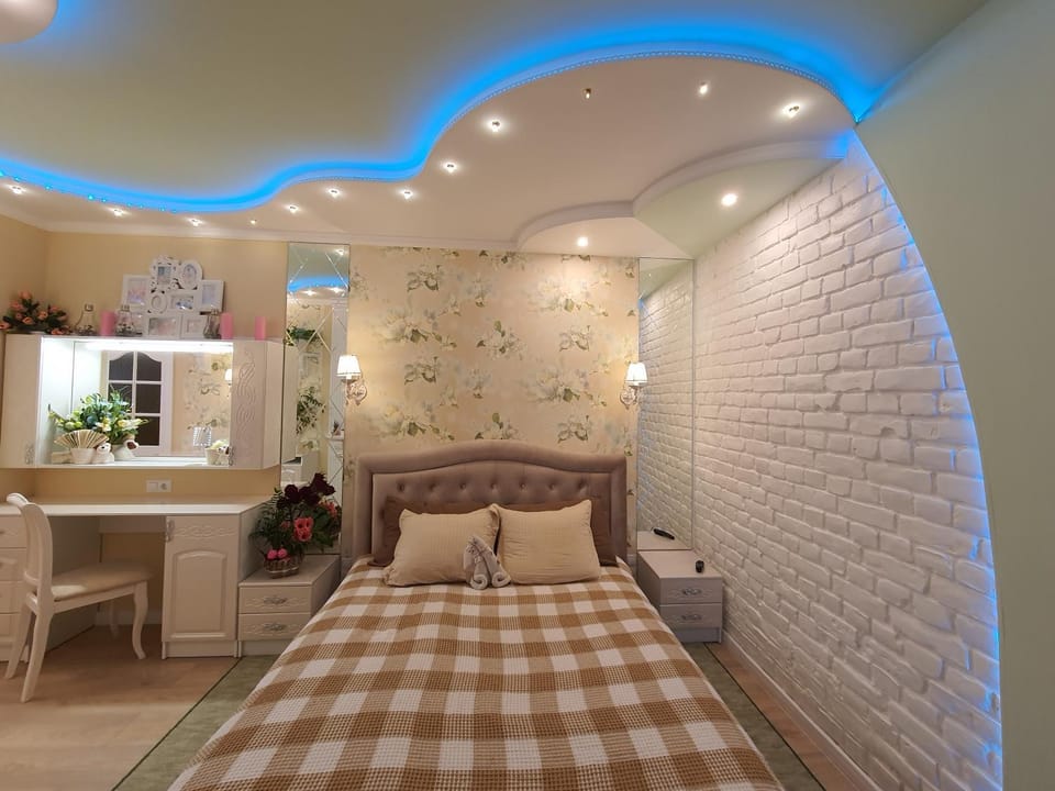 Bedroom, bunk bed