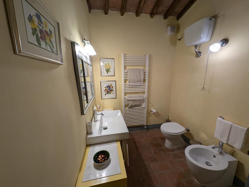 Podere Spedalone Farm Stay in Tuscany