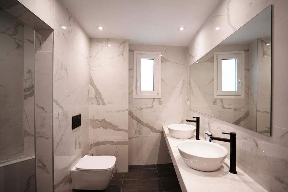 Modern 2bed 2bath loft in Acropolis area Apartment in Athens