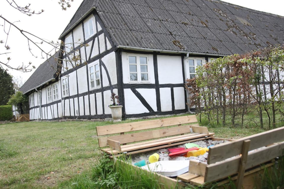 Property building, Garden