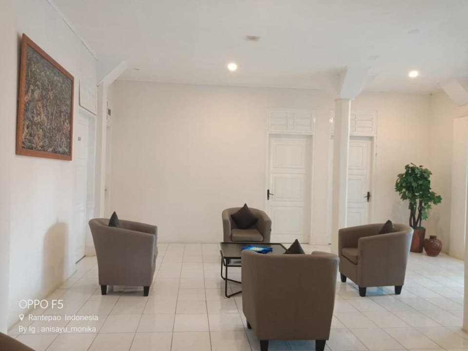 Lobby or reception, Seating area