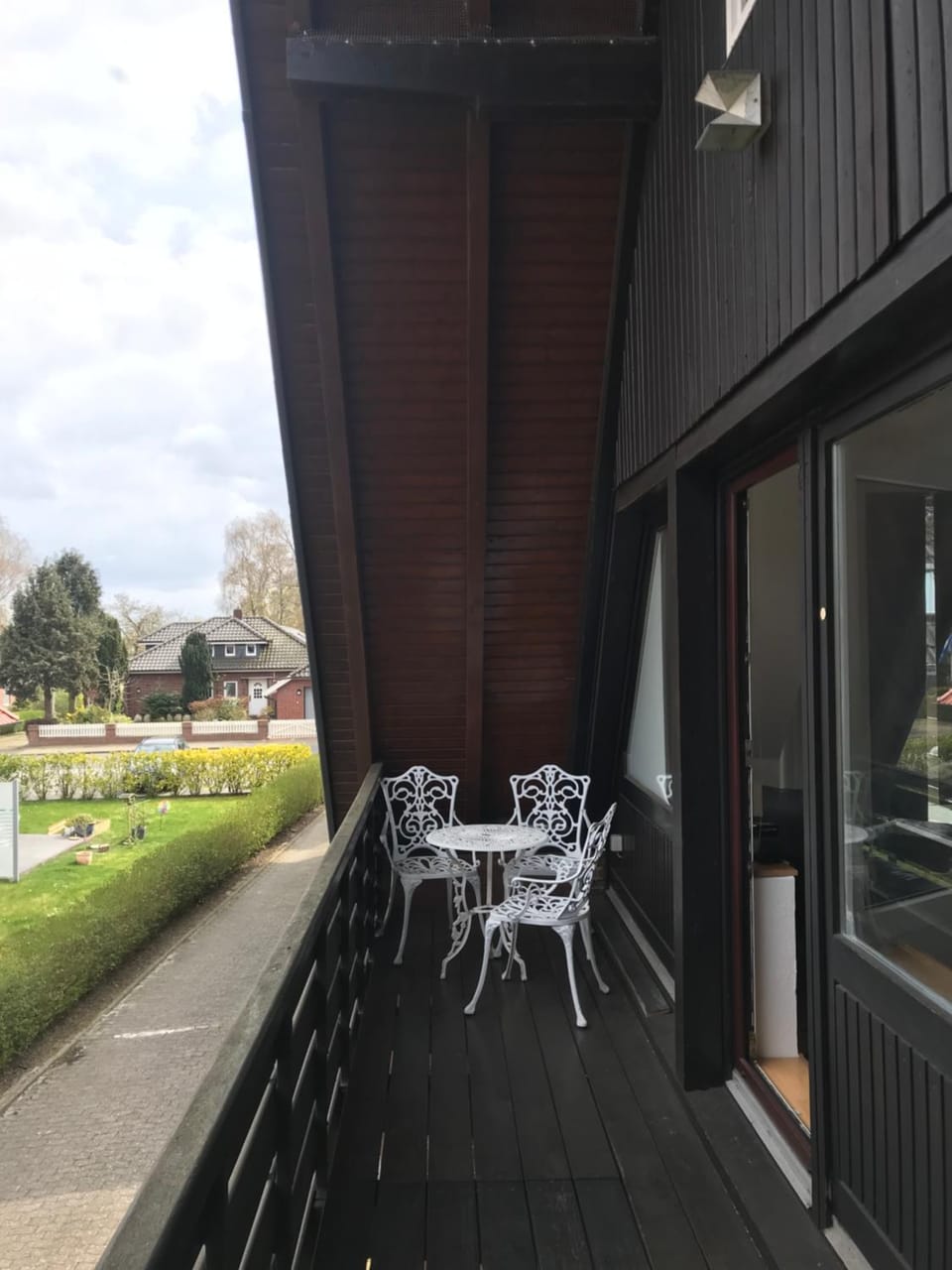 Property building, BBQ facilities, Balcony/Terrace, Street view, Street view