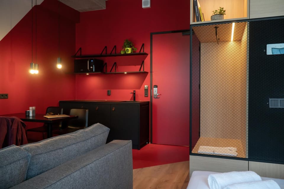 Kitchen or kitchenette, Seating area