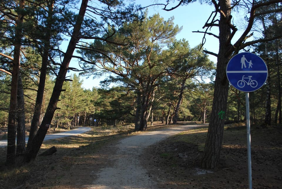 Neighbourhood, Natural landscape, Hiking, Cycling
