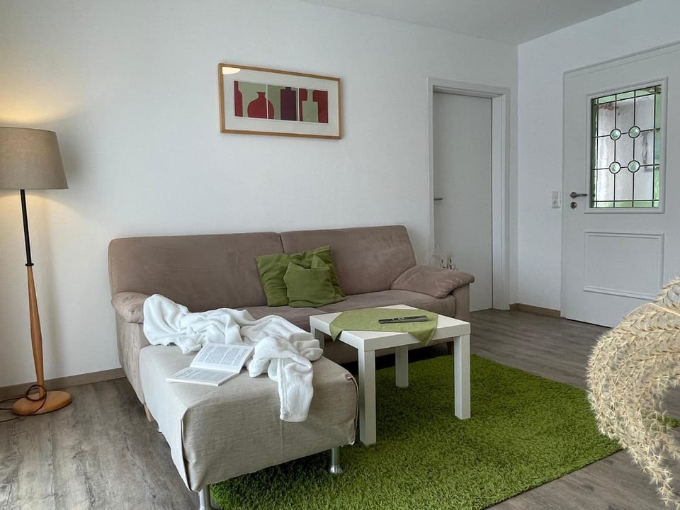 Living room, Photo of the whole room, Seating area