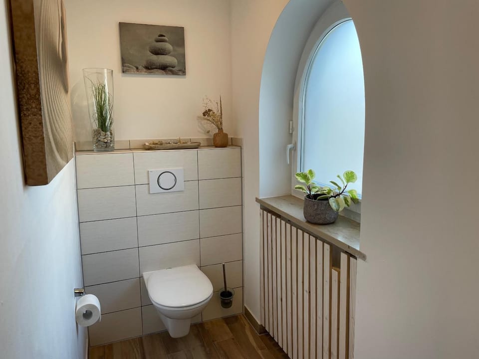 Toilet, Bathroom