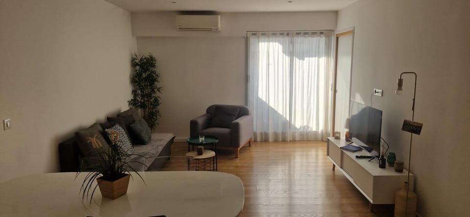 Centre de Nice - A-C - WIFI - Balcon 500m Promenade des Anglais Apartment in Nice