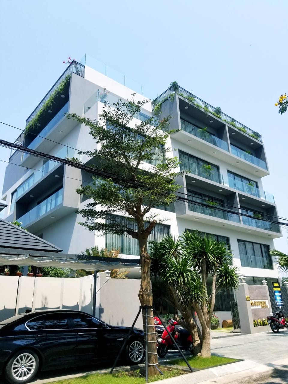 Property building, Facade/entrance