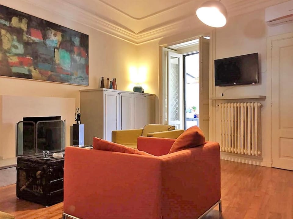 Living room, Bedroom