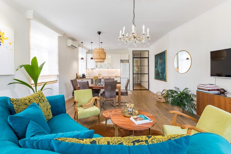 Living room, Dining area, kitchen