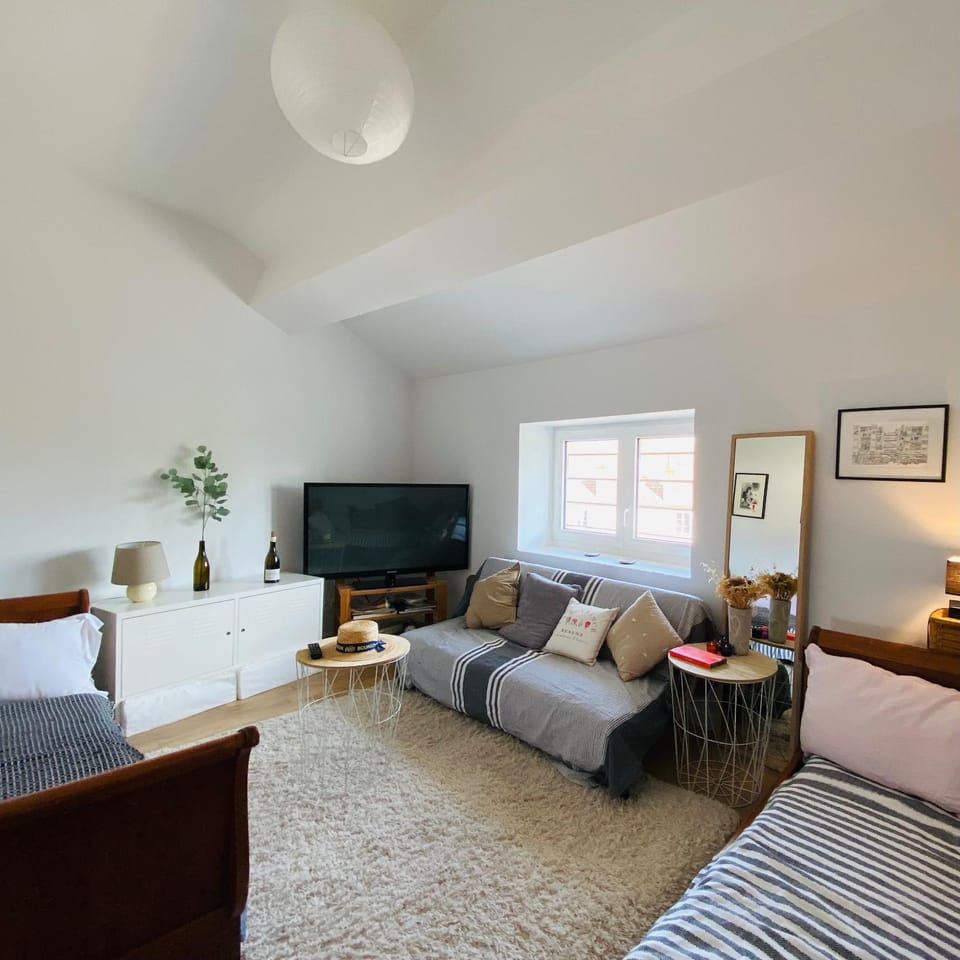 Communal lounge/ TV room