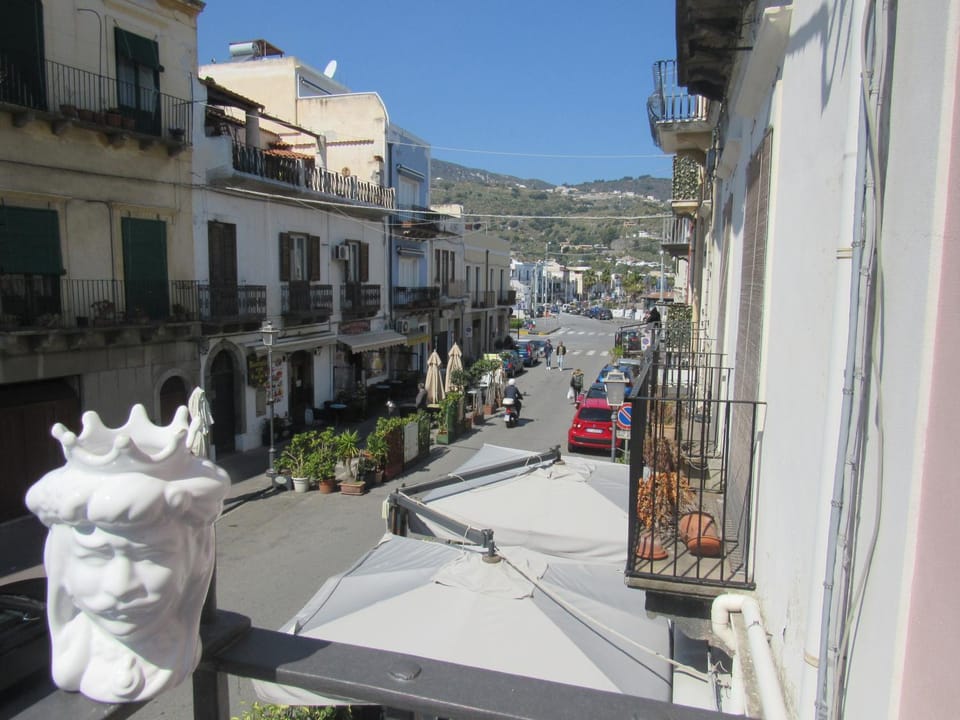 City view, Street view