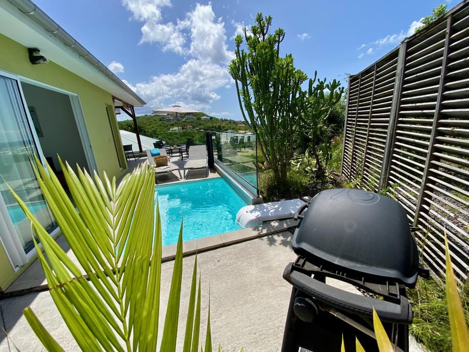 BBQ facilities, Swimming pool