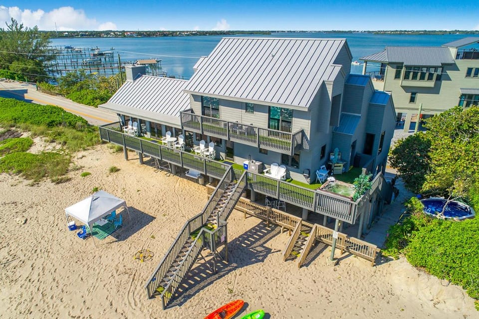 Restoration Sands Villa in Hutchinson Island