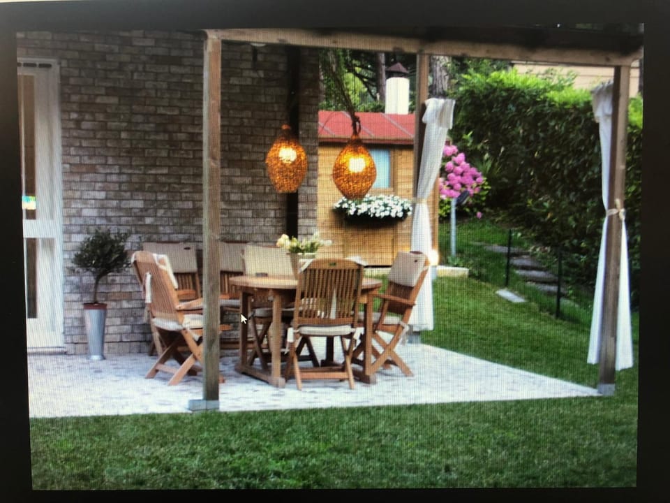 Property building, Garden