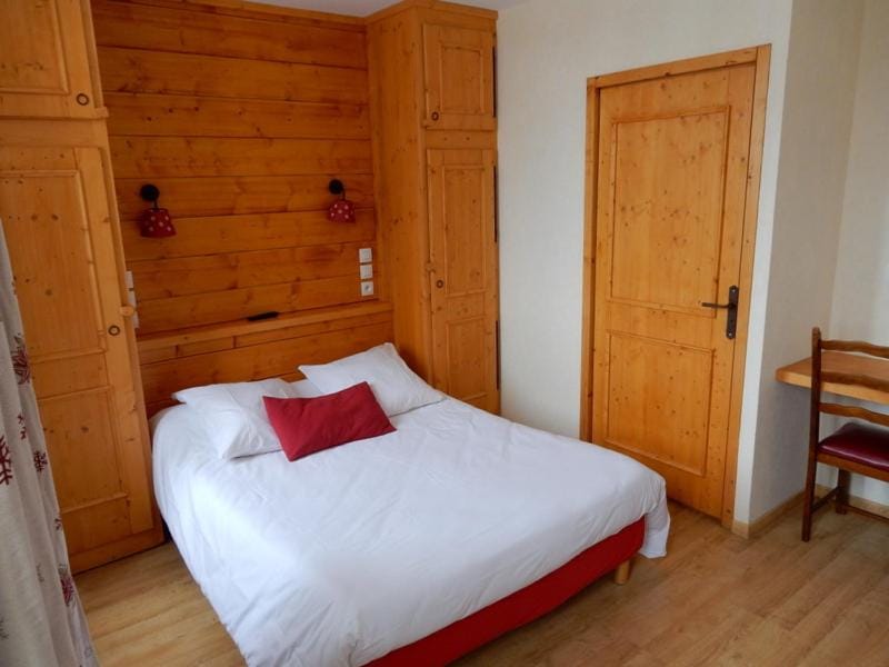 Le P'tit Montagnard Hotel in Catalonia