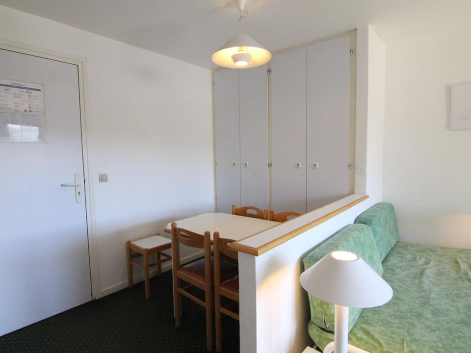 Appartement cosy 4 pers, navette proche, balcon - Alpe d'Huez - FR-1-405-166 Apartment in Huez