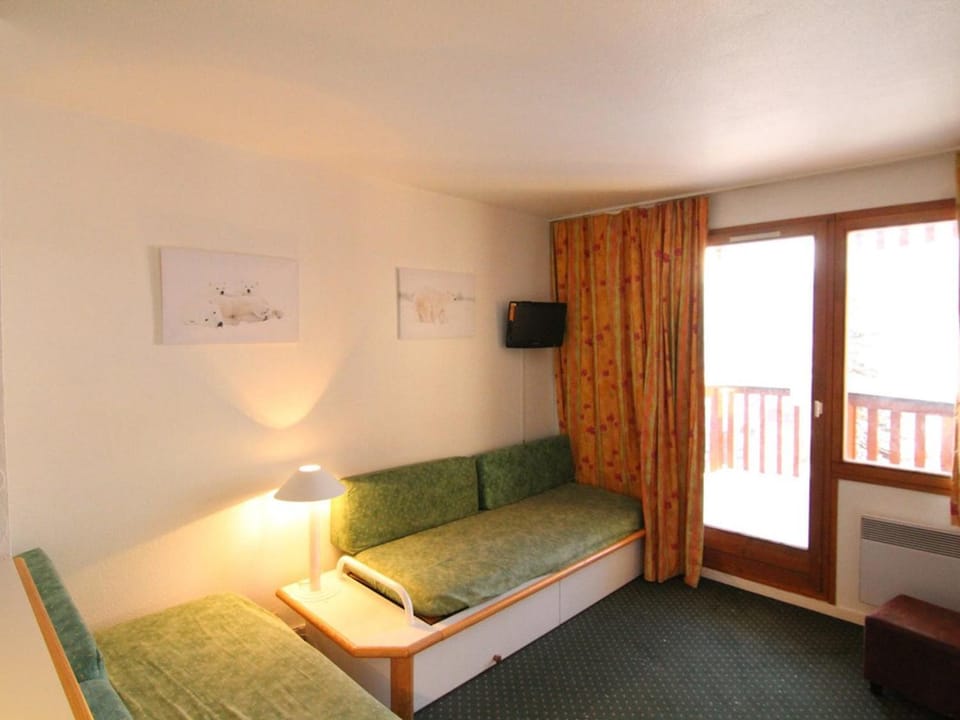 Appartement cosy 4 pers, navette proche, balcon - Alpe d'Huez - FR-1-405-166 Apartment in Huez