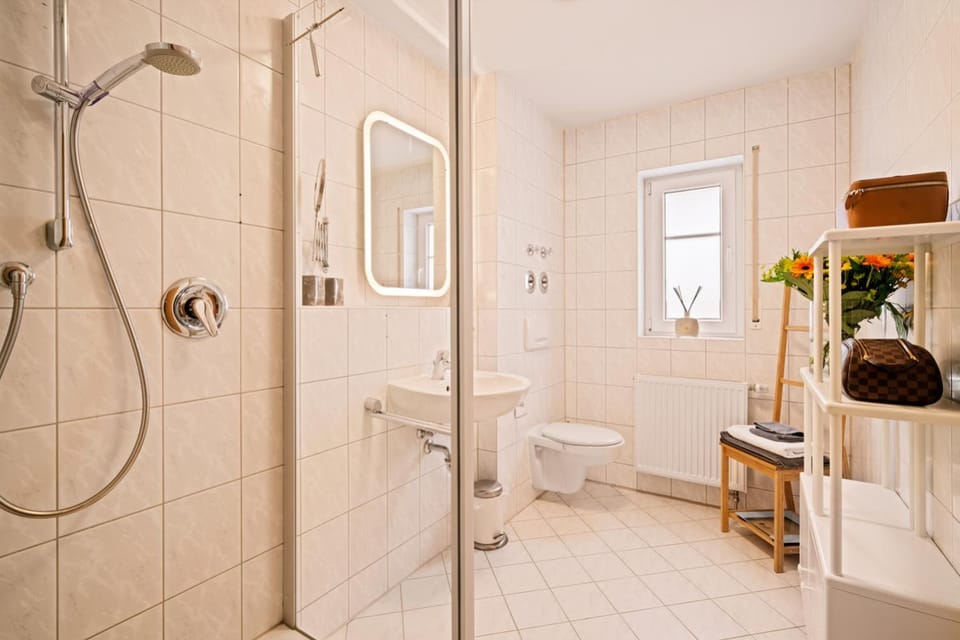Ferien-Apartment Auenwald - mit priv Strandzugang Apartment in Friedrichshafen