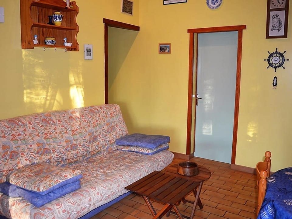 Maison boisée proche de la plage des Coraux, 2 chambres, terrasse, parking et jardin - FR-1-22-283 House in La Tranche-sur-Mer