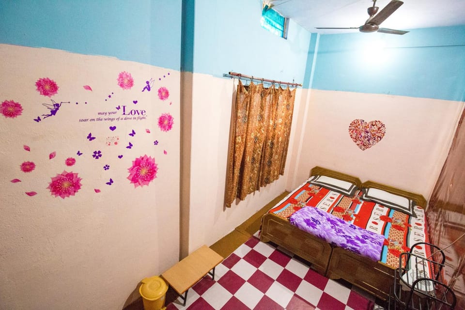 Other, Photo of the whole room