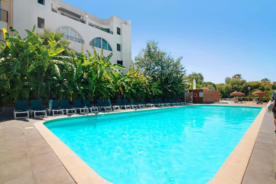 Garden, Swimming pool, Swimming pool, sunbed