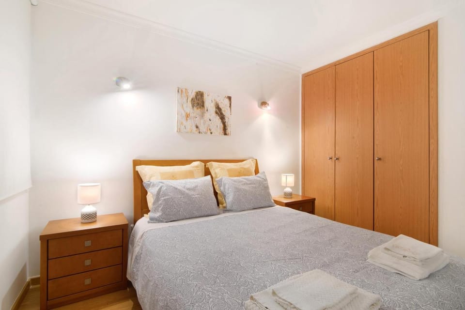 Bed, Bedroom, wardrobe