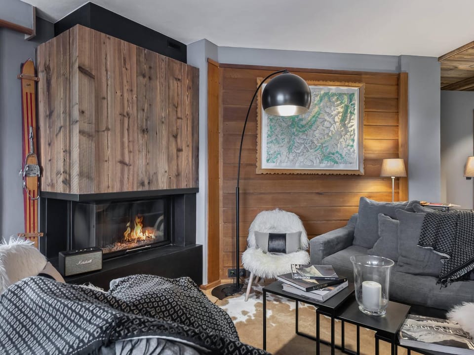 Appartement rénové 5 chambres avec balcon, cheminée et Wifi à 400m du centre de Megève - FR-1-453-170 Apartment in Megève