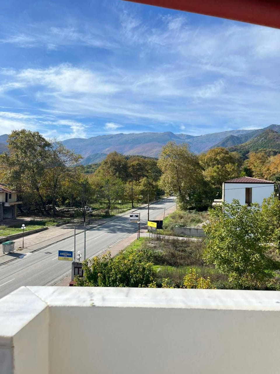 Day, Neighbourhood, Natural landscape