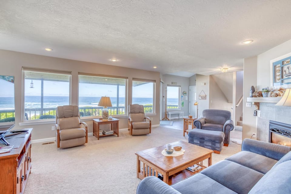 Anchor House - Lincoln City House in Lincoln City