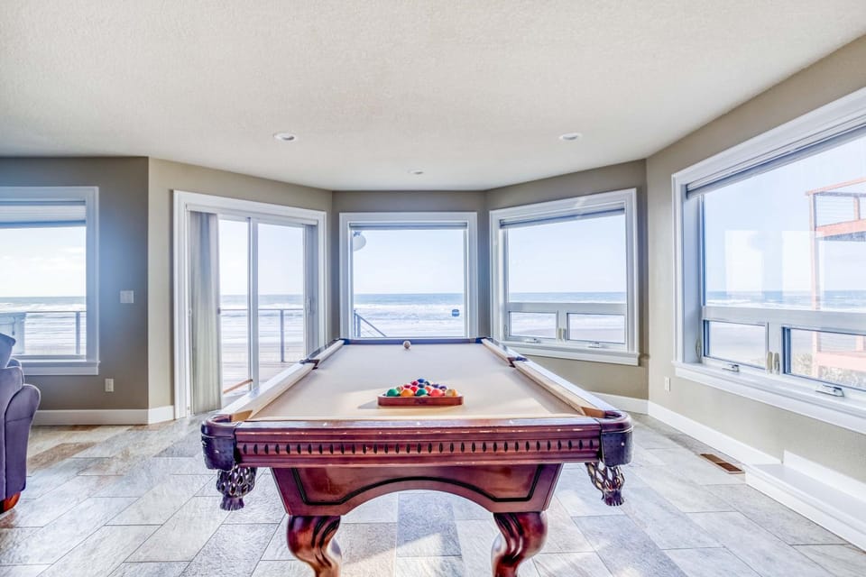 Crown Jewel House in Lincoln Beach