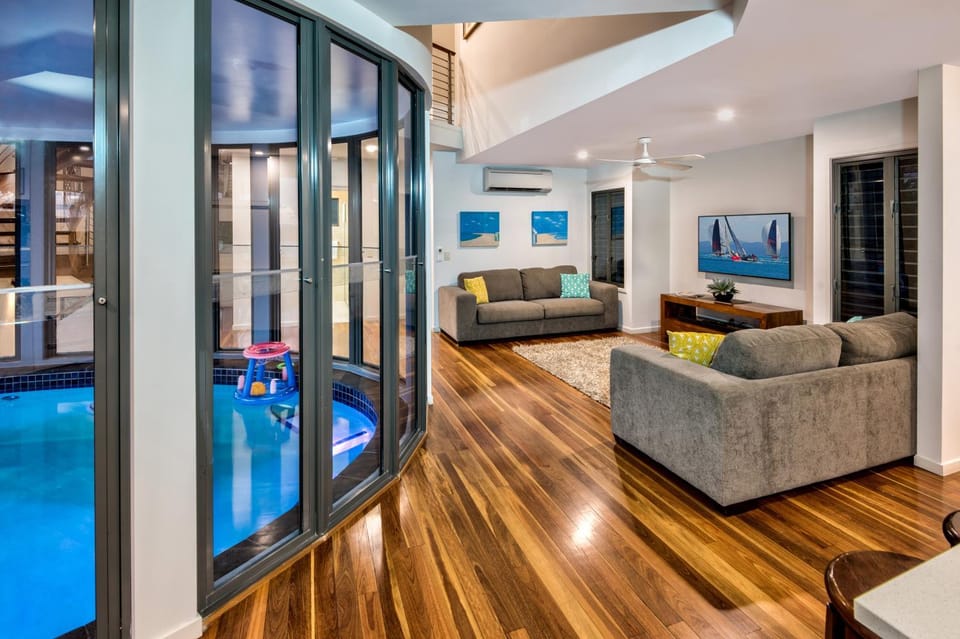 Living room, Pool view