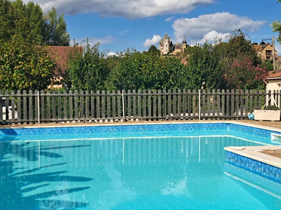 Landmark view, Pool view, Swimming pool, sunbed