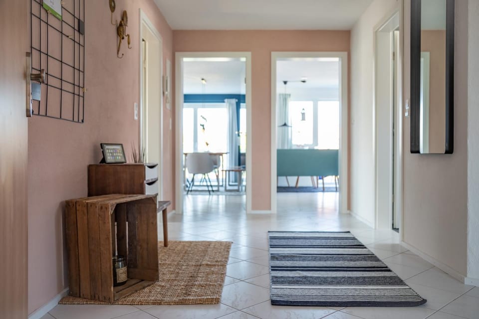 Kitchen or kitchenette, Dining area, dishwasher, oven, stove