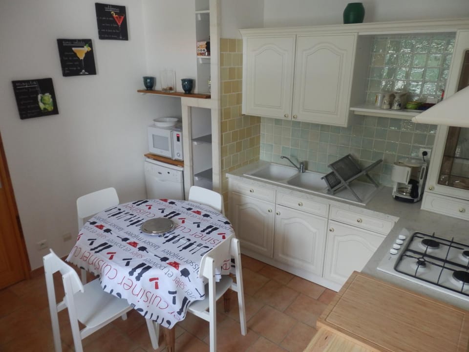 Bedroom, furniture, kitchen