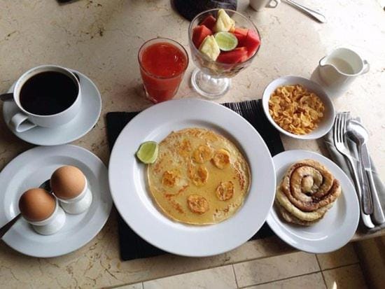 Breakfast, Continental breakfast