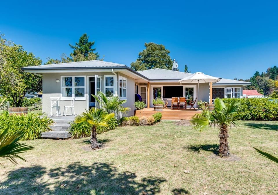 Property building, Day, Garden view