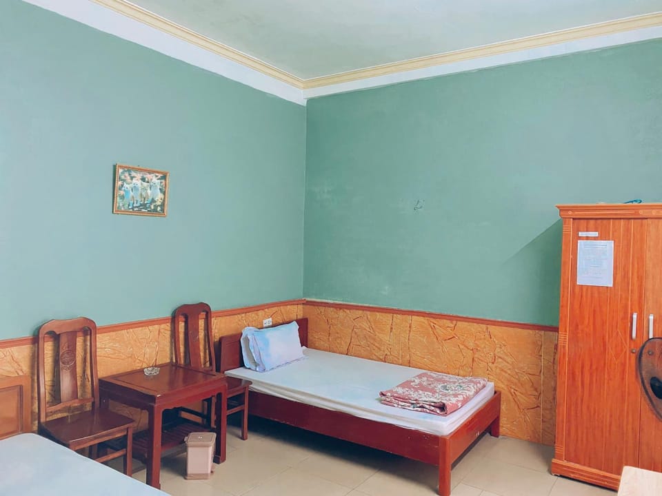 Nhà nghỉ FAMY Love hotel in Vietnam