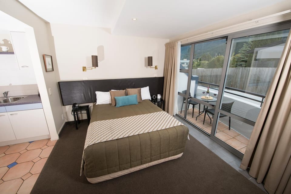 Bed, Balcony/Terrace, Photo of the whole room