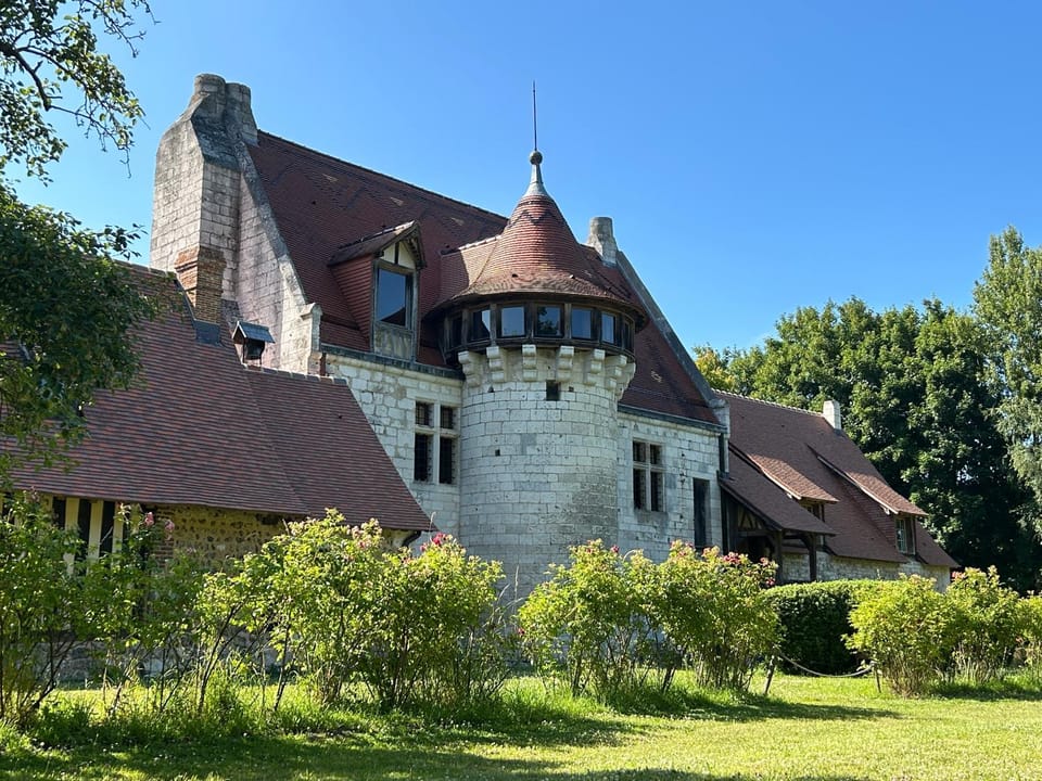 Property building, Garden view