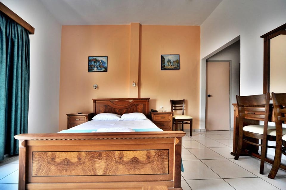 Bed, Photo of the whole room