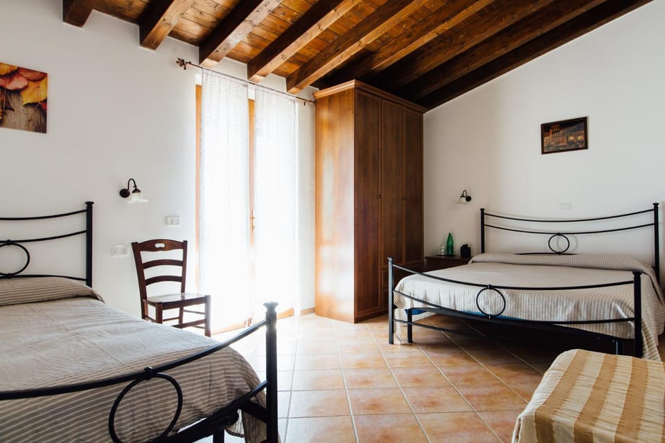 Agriturismo La Sorgente Farm Stay in Tuscany