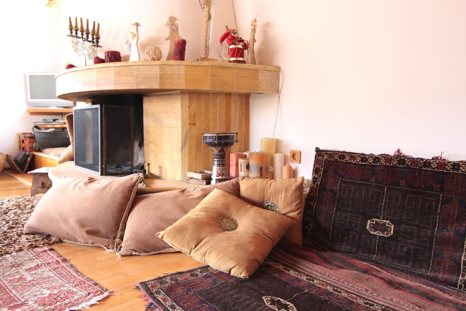 Living room, Decorative detail, Seating area
