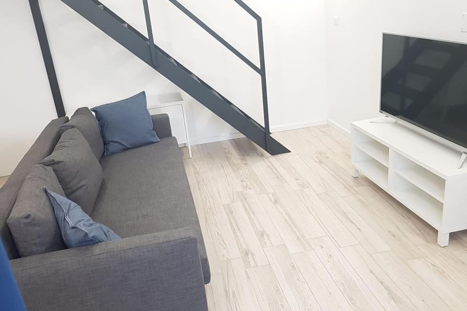 Communal lounge/ TV room, TV and multimedia