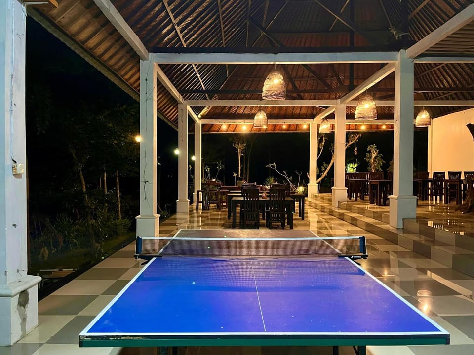 Table tennis