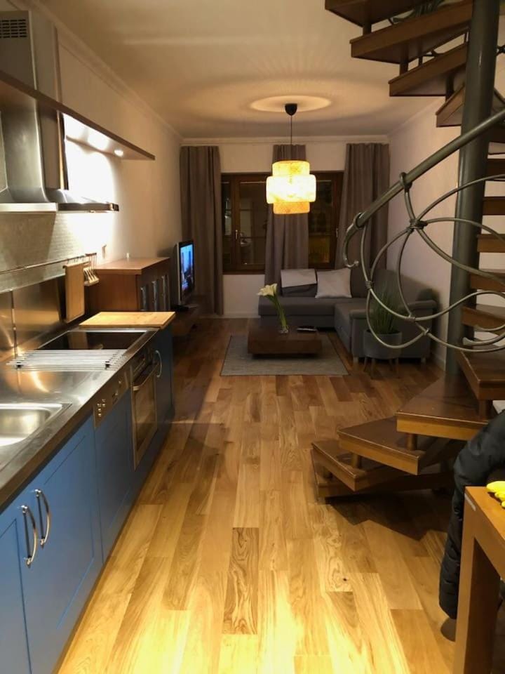 TV and multimedia, Kitchen or kitchenette, Living room