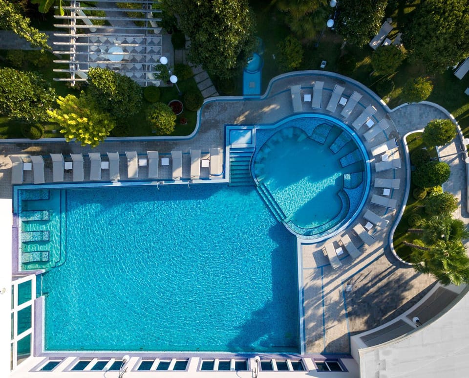 Bird's eye view, Pool view, Swimming pool