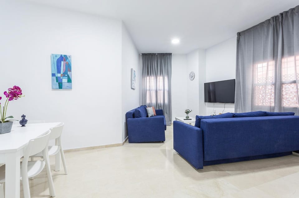 TV and multimedia, Living room, Quiet street view